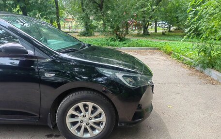 Hyundai Solaris II рестайлинг, 2021 год, 1 500 000 рублей, 2 фотография