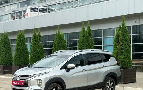 Mitsubishi Xpander, 2022 год, 2 150 000 рублей, 3 фотография