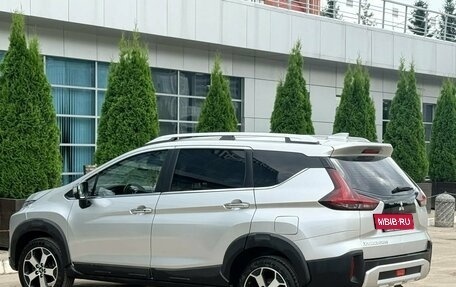 Mitsubishi Xpander, 2022 год, 2 150 000 рублей, 4 фотография