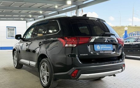 Mitsubishi Outlander III рестайлинг 3, 2018 год, 2 149 000 рублей, 3 фотография