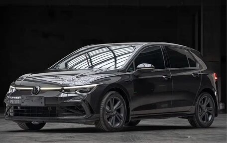 Volkswagen Golf VIII, 2022 год, 2 137 000 рублей, 1 фотография