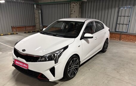 KIA Rio IV, 2021 год, 1 740 000 рублей, 1 фотография