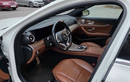 Mercedes-Benz E-Класс, 2017 год, 3 600 000 рублей, 7 фотография