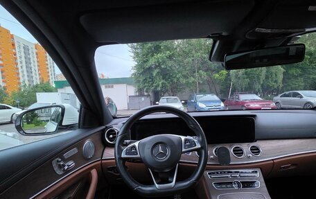Mercedes-Benz E-Класс, 2017 год, 3 600 000 рублей, 12 фотография