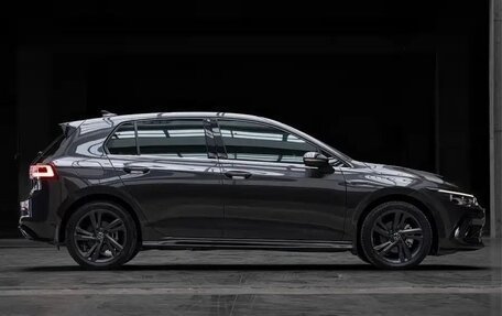 Volkswagen Golf VIII, 2022 год, 2 137 000 рублей, 4 фотография