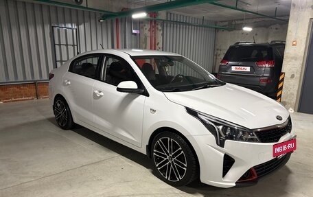 KIA Rio IV, 2021 год, 1 740 000 рублей, 7 фотография
