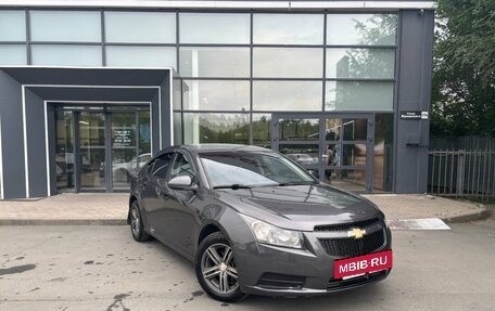 Chevrolet Cruze II, 2012 год, 570 000 рублей, 3 фотография