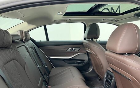 BMW 3 серия, 2025 год, 6 090 000 рублей, 15 фотография