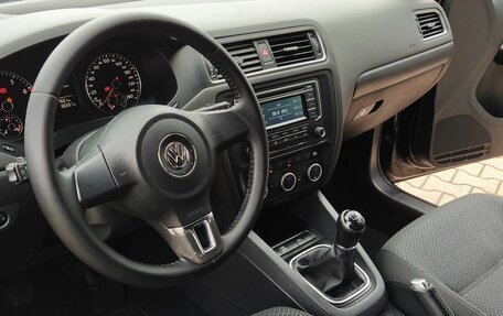 Volkswagen Jetta VI, 2014 год, 890 000 рублей, 20 фотография