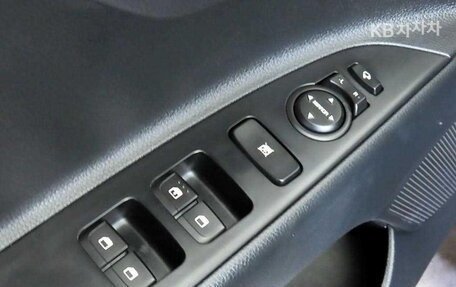 KIA Stonic, 2020 год, 1 450 000 рублей, 13 фотография