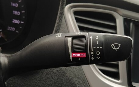 Hyundai Solaris II рестайлинг, 2019 год, 1 299 000 рублей, 12 фотография