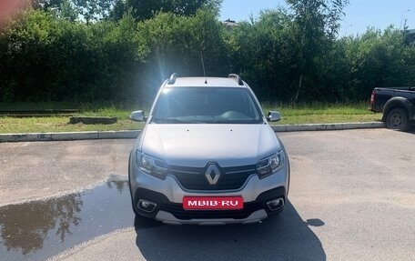 Renault Sandero II рестайлинг, 2019 год, 1 000 000 рублей, 1 фотография