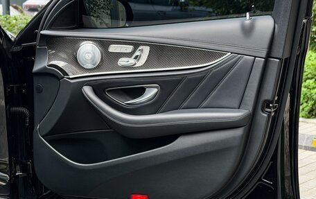 Mercedes-Benz E-Класс AMG, 2019 год, 6 800 000 рублей, 26 фотография