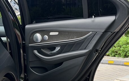 Mercedes-Benz E-Класс AMG, 2019 год, 6 800 000 рублей, 28 фотография