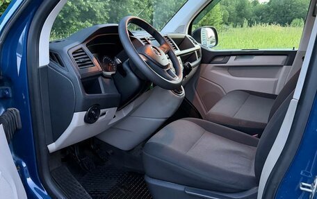 Volkswagen Transporter T6 рестайлинг, 2018 год, 2 550 000 рублей, 10 фотография