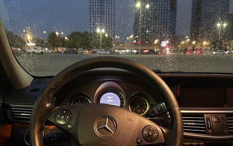 Mercedes-Benz E-Класс, 2011 год, 1 550 000 рублей, 14 фотография