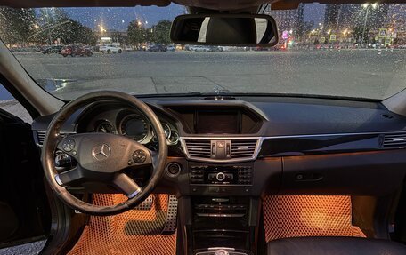 Mercedes-Benz E-Класс, 2011 год, 1 550 000 рублей, 11 фотография