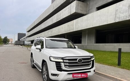 Toyota Land Cruiser, 2022 год, 11 200 000 рублей, 3 фотография
