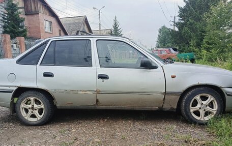 Daewoo Nexia I рестайлинг, 2004 год, 75 000 рублей, 2 фотография