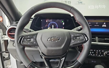 Chevrolet Trax, 2024 год, 1 750 000 рублей, 9 фотография