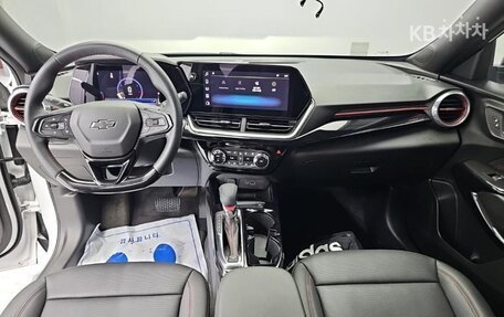 Chevrolet Trax, 2024 год, 1 750 000 рублей, 7 фотография