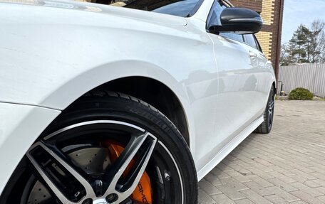 Mercedes-Benz E-Класс, 2016 год, 2 700 000 рублей, 13 фотография