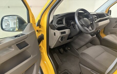 Volkswagen Transporter T6 рестайлинг, 2021 год, 3 699 000 рублей, 6 фотография
