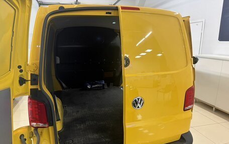 Volkswagen Transporter T6 рестайлинг, 2021 год, 3 699 000 рублей, 5 фотография