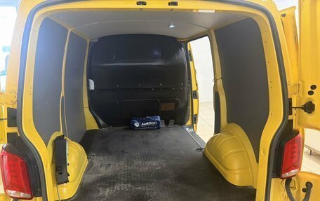 Volkswagen Transporter T6 рестайлинг, 2021 год, 3 699 000 рублей, 25 фотография