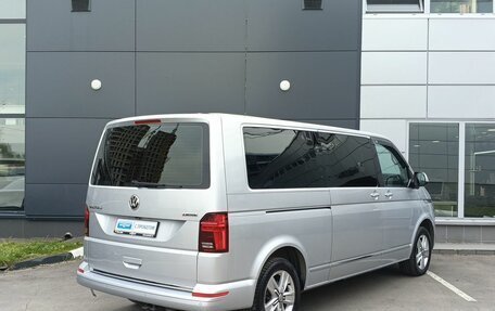 Volkswagen Multivan T6 рестайлинг, 2020 год, 5 999 000 рублей, 5 фотография