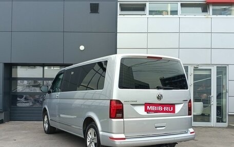 Volkswagen Multivan T6 рестайлинг, 2020 год, 5 999 000 рублей, 7 фотография