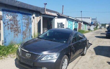 Toyota Camry, 2014 год, 550 000 рублей, 2 фотография
