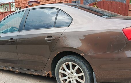 Volkswagen Jetta VI, 2011 год, 750 000 рублей, 4 фотография