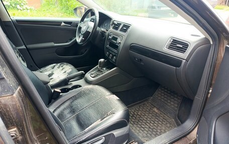 Volkswagen Jetta VI, 2011 год, 750 000 рублей, 8 фотография