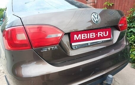 Volkswagen Jetta VI, 2011 год, 750 000 рублей, 12 фотография