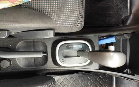 Nissan Tiida, 2010 год, 650 000 рублей, 10 фотография