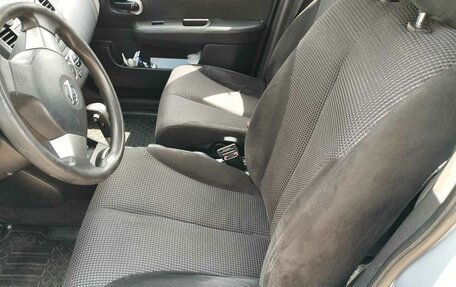 Nissan Tiida, 2010 год, 650 000 рублей, 11 фотография