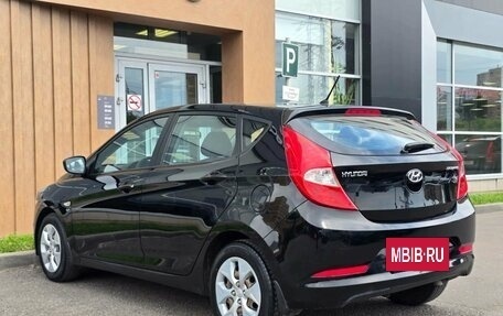 Hyundai Solaris II рестайлинг, 2015 год, 1 050 000 рублей, 4 фотография