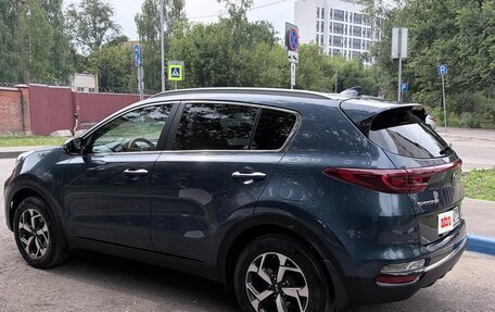KIA Sportage IV рестайлинг, 2019 год, 2 390 000 рублей, 4 фотография