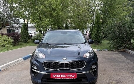 KIA Sportage IV рестайлинг, 2019 год, 2 390 000 рублей, 3 фотография
