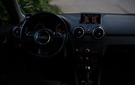 Audi A1, 2011 год, 1 170 000 рублей, 11 фотография