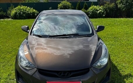 Hyundai Elantra V, 2015 год, 850 000 рублей, 1 фотография