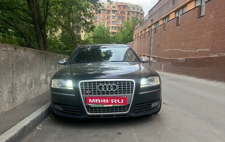 Audi S8, 2006 год, 1 500 000 рублей, 1 фотография