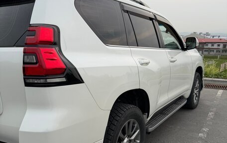 Toyota Land Cruiser Prado 150 рестайлинг 2, 2018 год, 5 500 000 рублей, 2 фотография