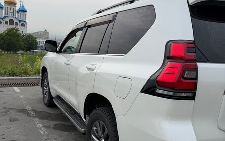 Toyota Land Cruiser Prado 150 рестайлинг 2, 2018 год, 5 500 000 рублей, 3 фотография