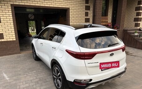 KIA Sportage IV рестайлинг, 2018 год, 2 800 000 рублей, 5 фотография