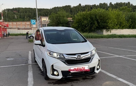 Honda Freed II, 2016 год, 1 725 000 рублей, 10 фотография