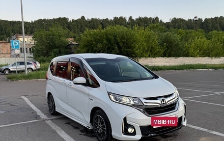 Honda Freed II, 2016 год, 1 725 000 рублей, 11 фотография