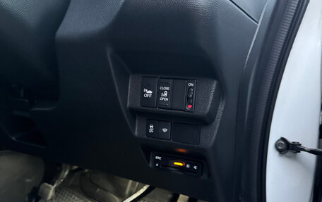 Honda Freed II, 2016 год, 1 725 000 рублей, 27 фотография