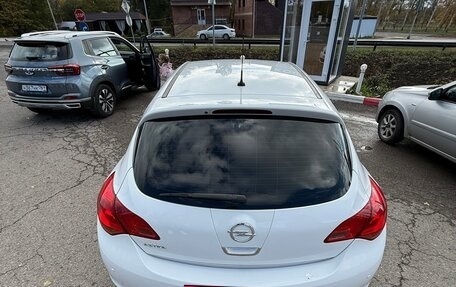 Opel Astra J, 2011 год, 750 000 рублей, 4 фотография
